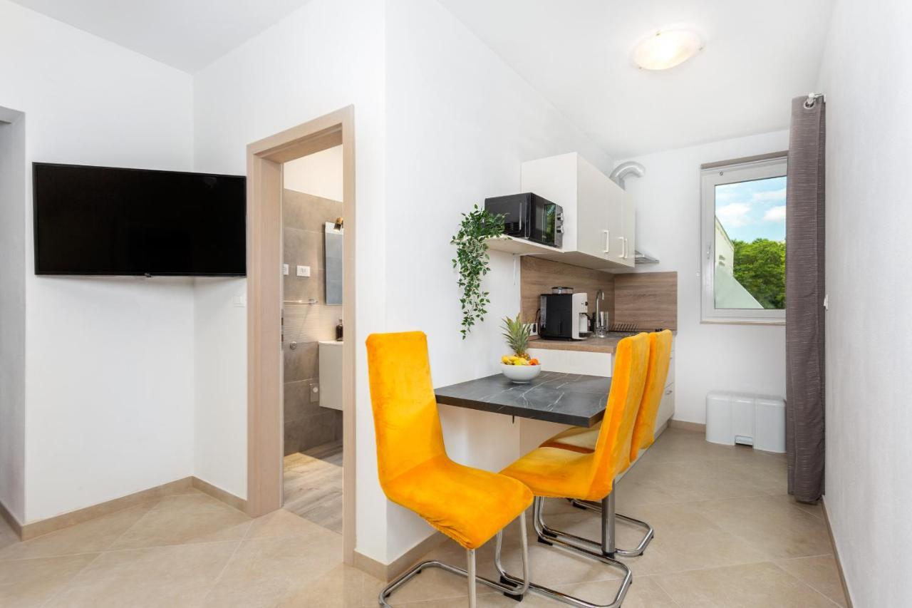 Divine Apartments Baška Buitenkant foto