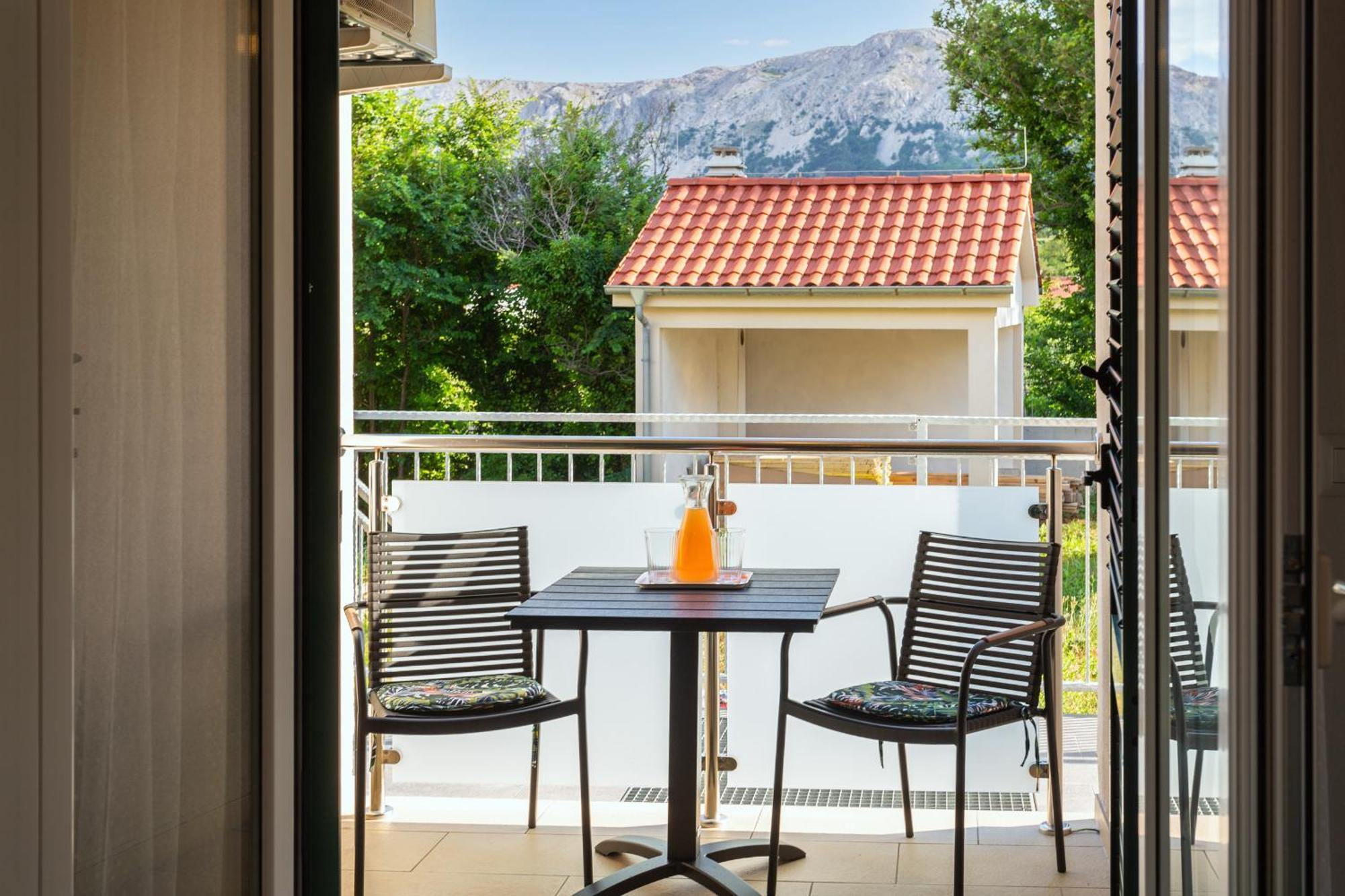 Divine Apartments Baška Buitenkant foto